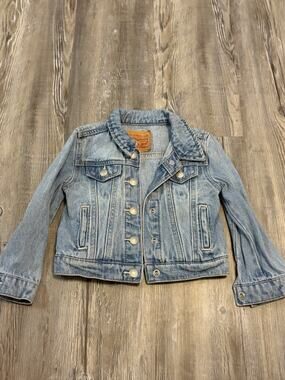 Levi’s Denim Trucker Jacket Girls 2T Light Wash Classic Button Front